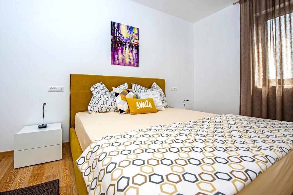 Sunset Luxury Apartment Rovigno Esterno foto