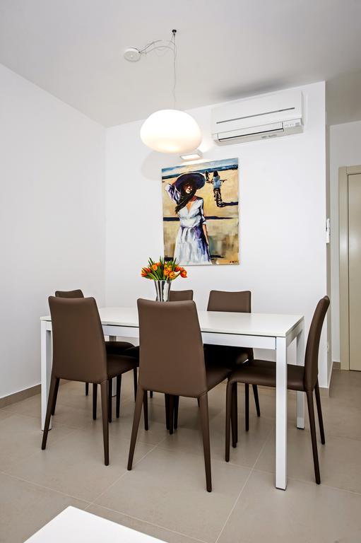 Sunset Luxury Apartment Rovigno Esterno foto
