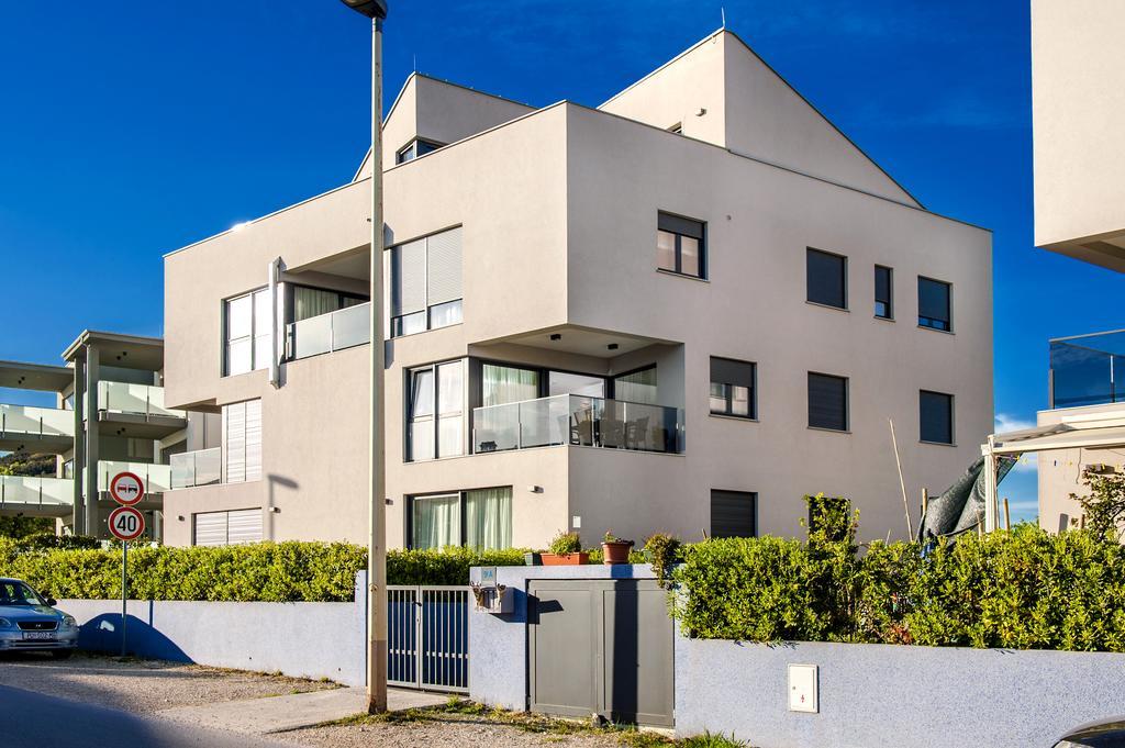 Sunset Luxury Apartment Rovigno Esterno foto