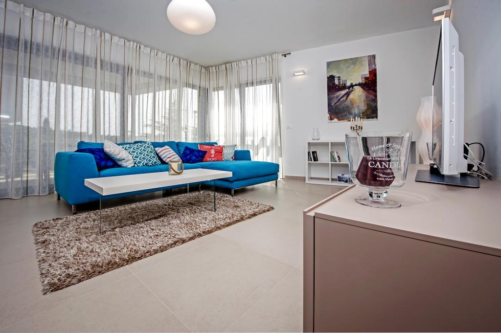 Sunset Luxury Apartment Rovigno Esterno foto
