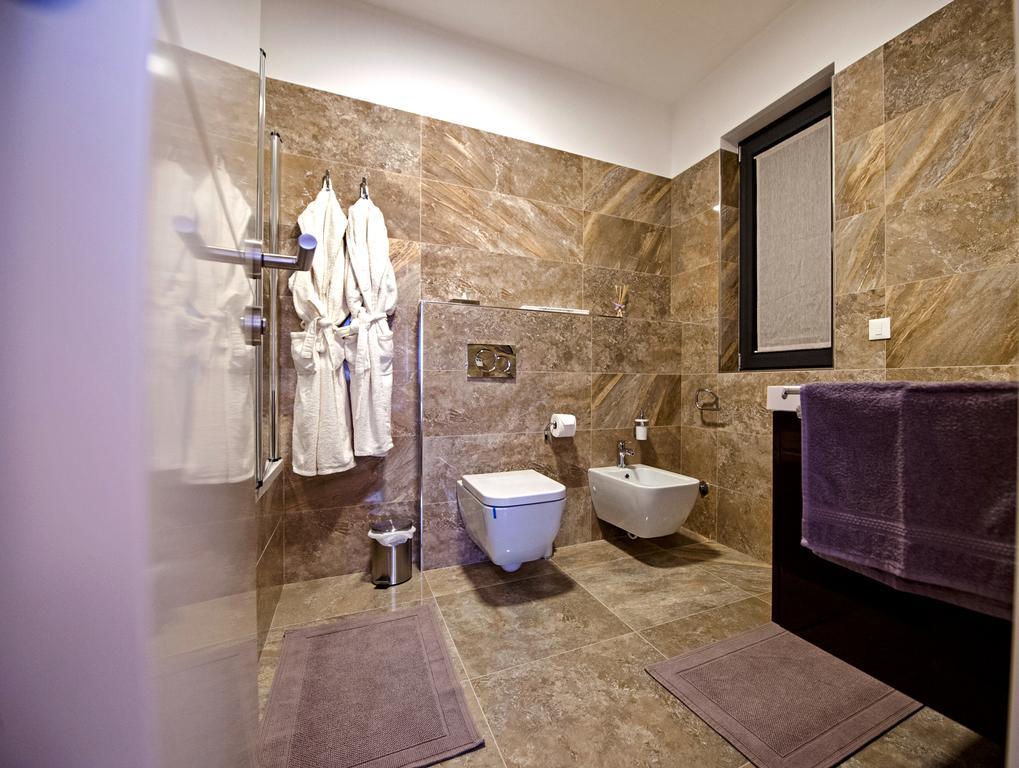 Sunset Luxury Apartment Rovigno Esterno foto