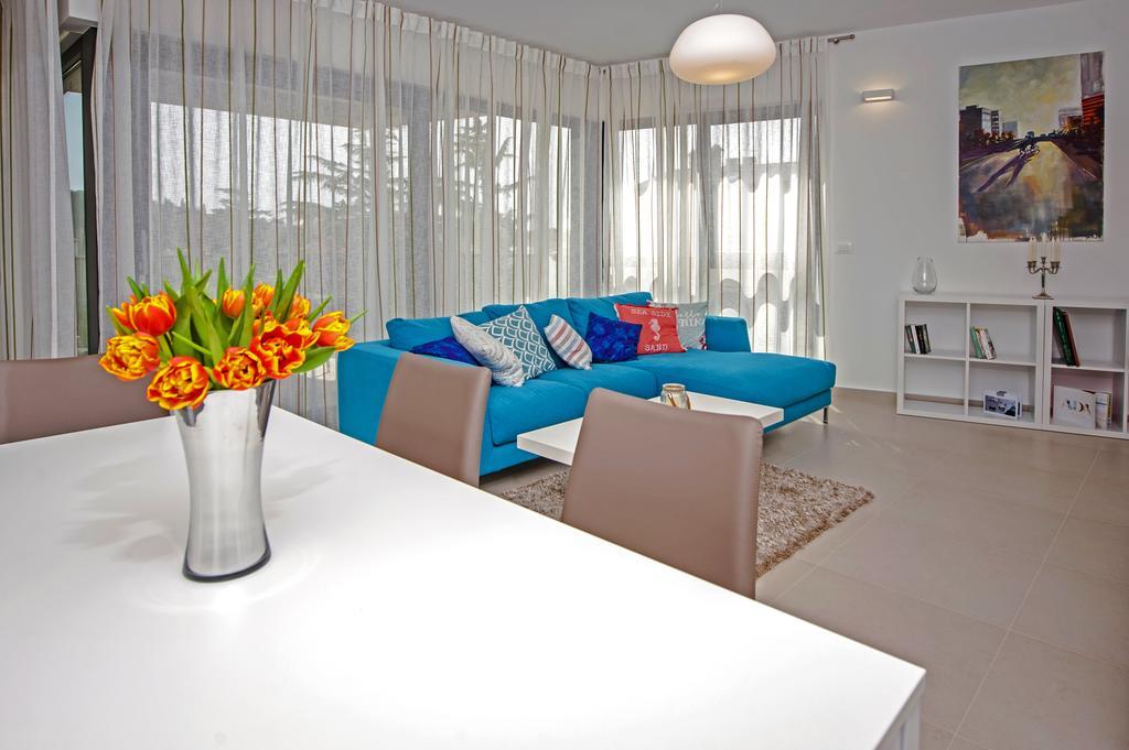 Sunset Luxury Apartment Rovigno Esterno foto